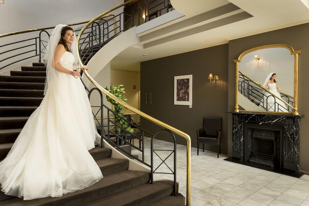 Beau Monde International Otel Doncaster East Dış mekan fotoğraf