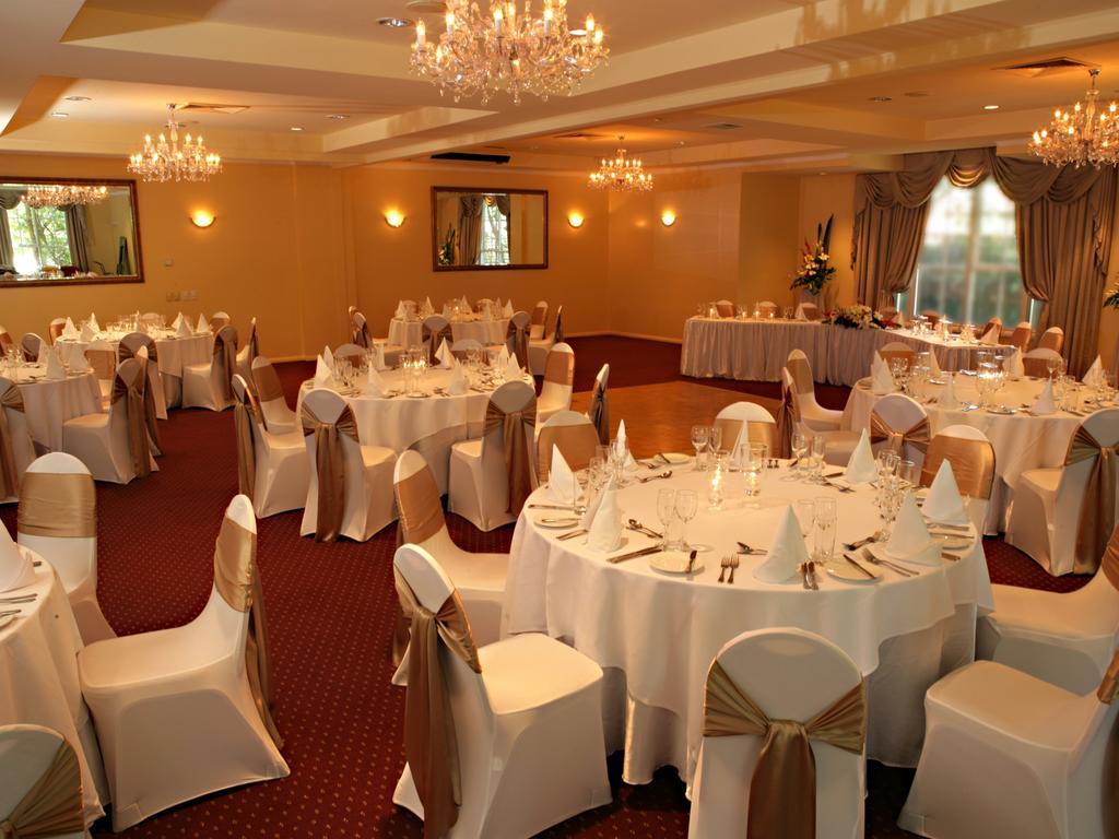 Beau Monde International Otel Doncaster East Dış mekan fotoğraf