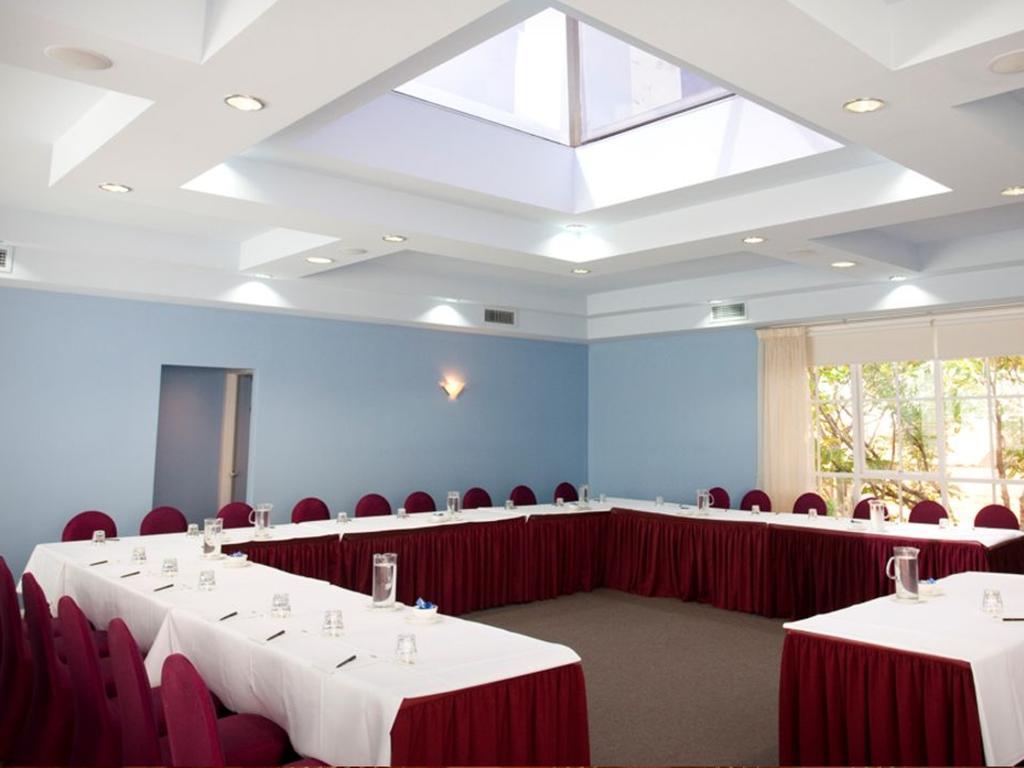 Beau Monde International Otel Doncaster East Dış mekan fotoğraf
