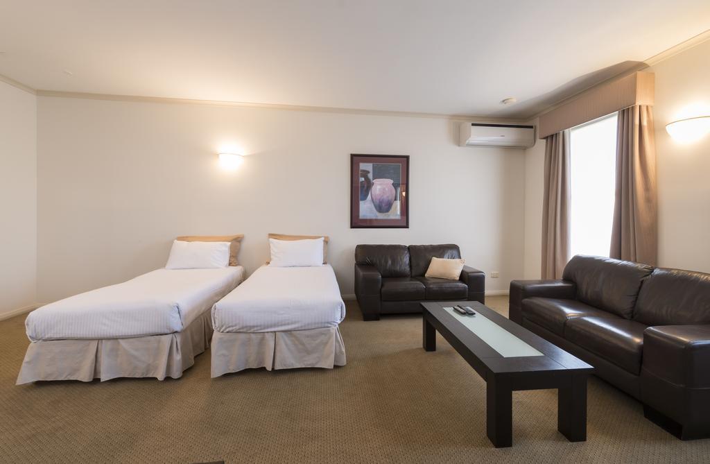 Beau Monde International Otel Doncaster East Oda fotoğraf