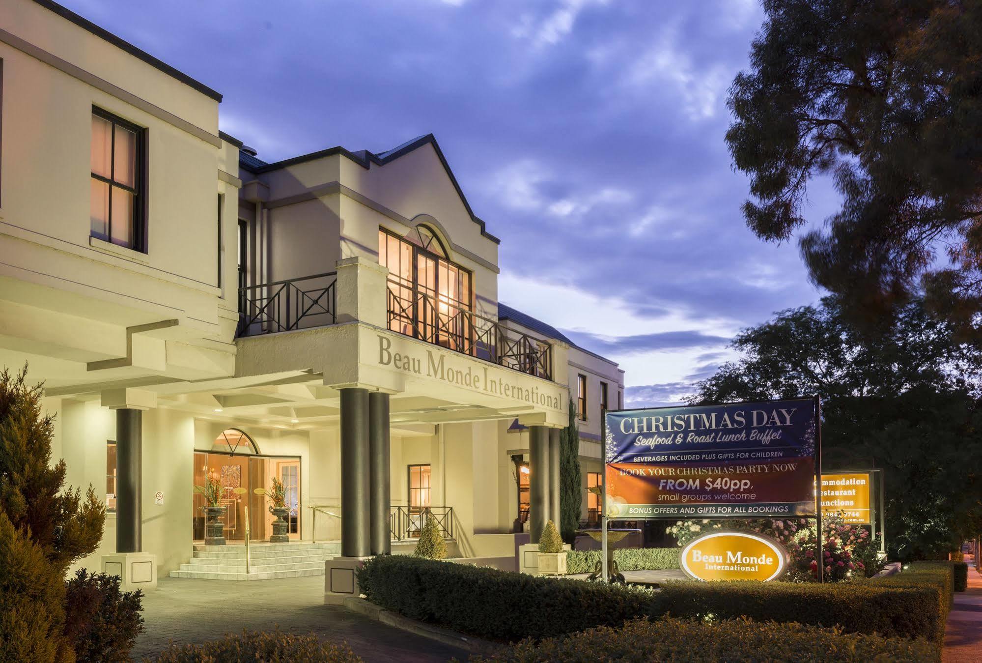 Beau Monde International Otel Doncaster East Dış mekan fotoğraf